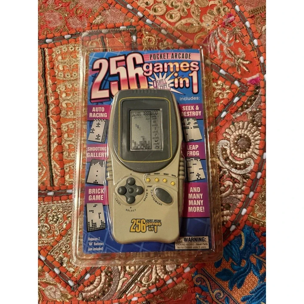 Vintage Pocket Arcade 256‎ GAMES IN 1 Electronic Handheld Game 1999 NIB